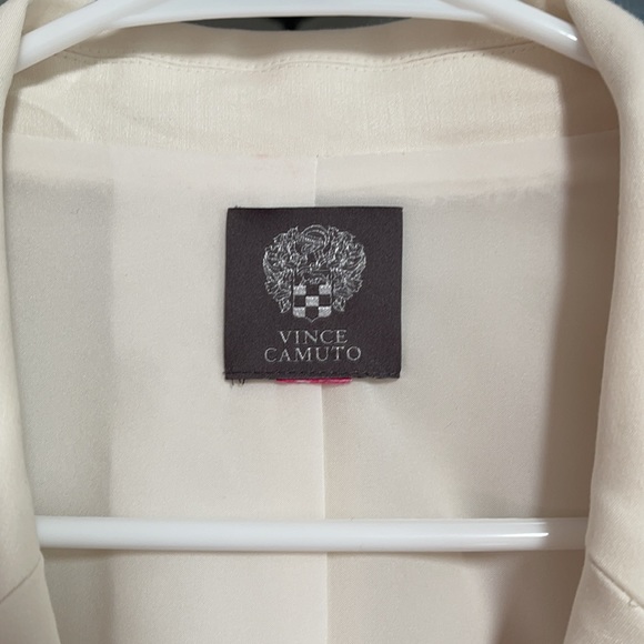 Vince Camuto 2X cream colored jacket with silk lining. - Picture 2 of 5